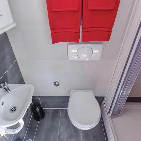度假居 Two-bedroom Holiday In *