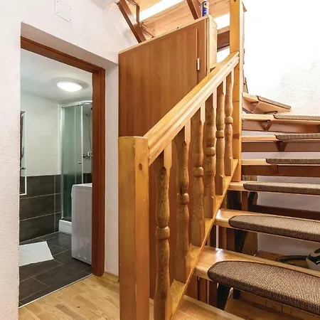 Two-bedroom Holiday In 度假居 *